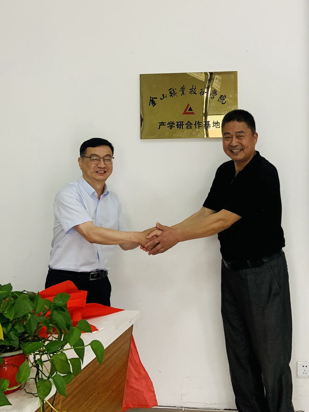 1653964766335043.jpg 图一.jpg
